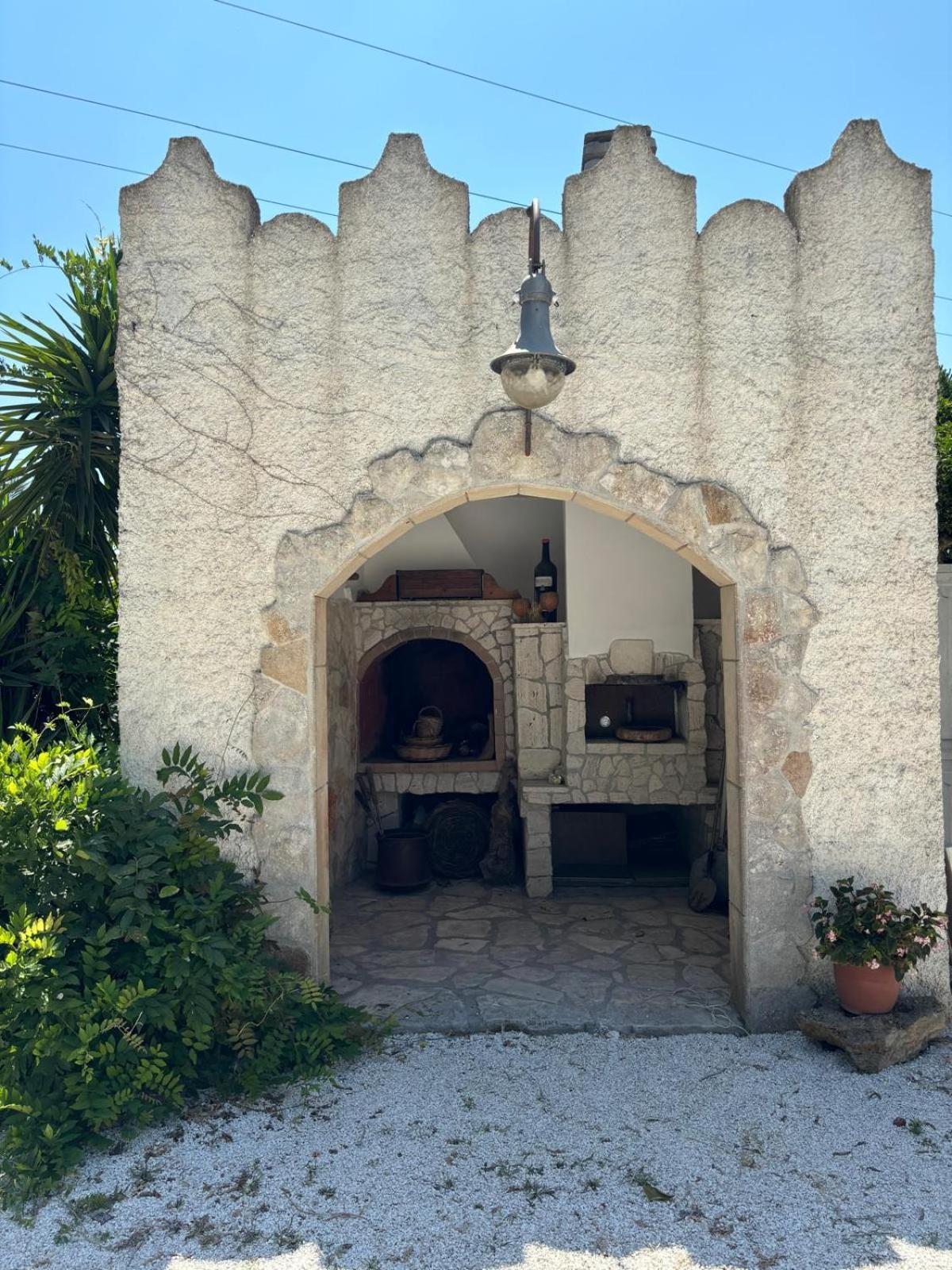 Tenuta Pizzi سان بييترو فيرنوتيكو المظهر الخارجي الصورة